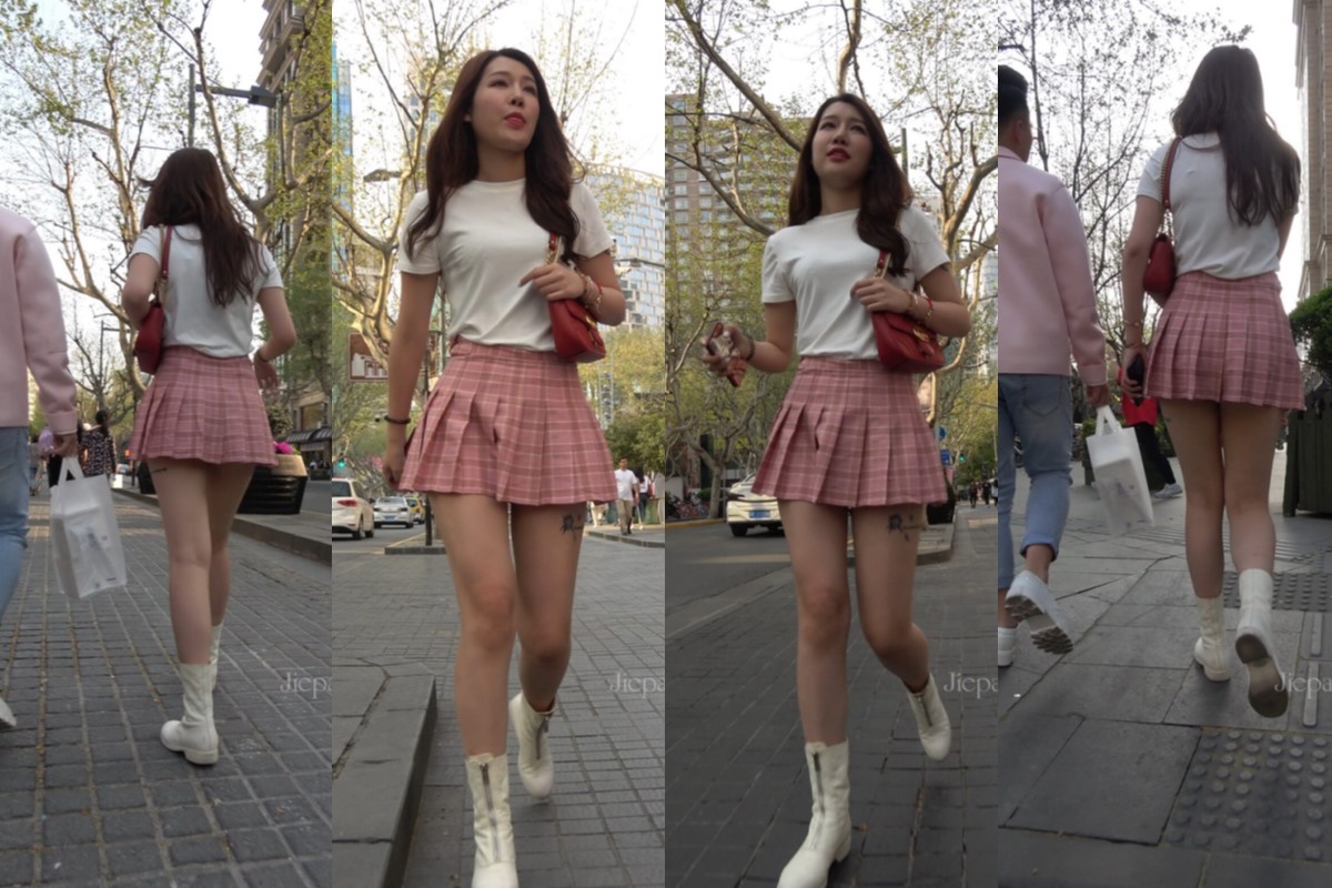 4K - 街拍粉色短裙美女姐姐 [828 MB/MP4]