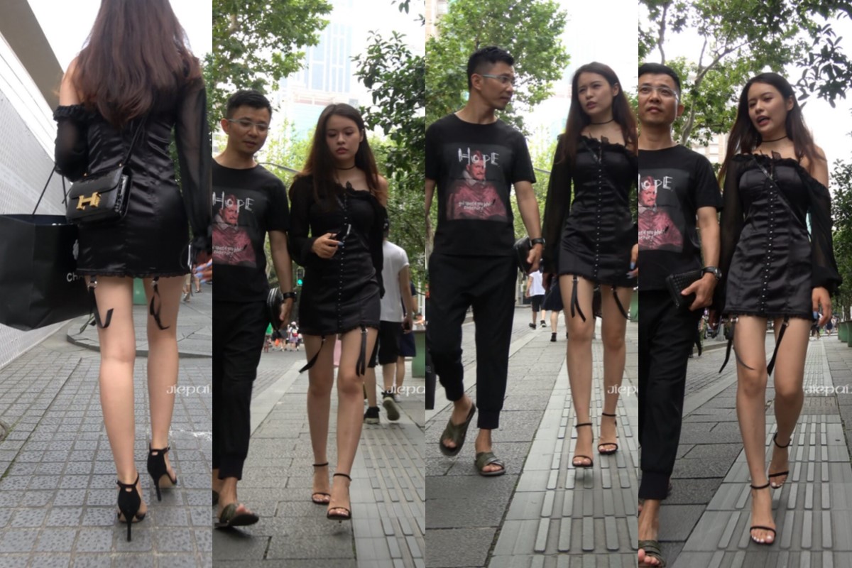 4K - 性感大长腿黑色连衣裙街拍美眉 [870 MB/MP4]