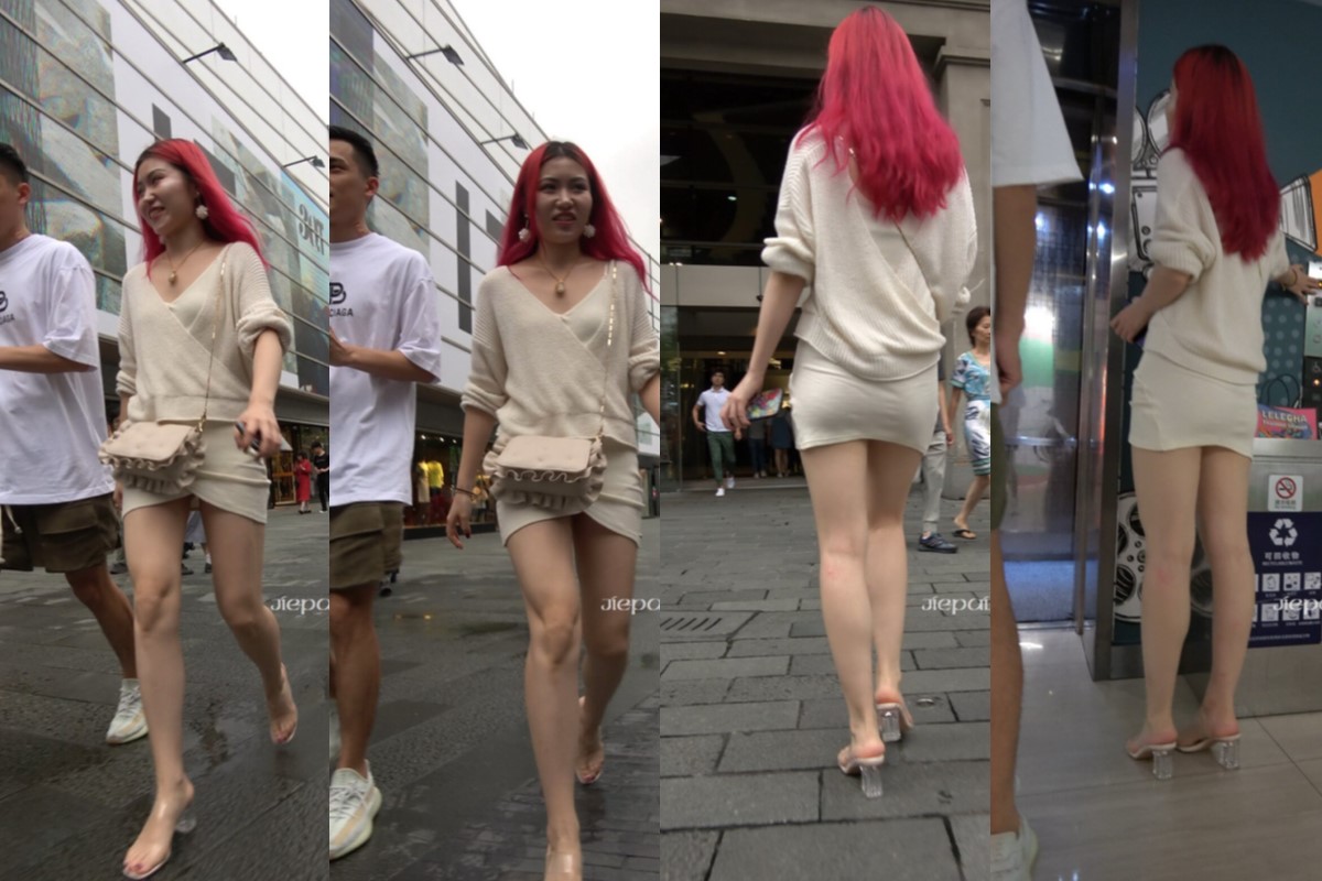 4K - 性感米色短裙V领街拍高跟美女 [1.39 GB/MP4]