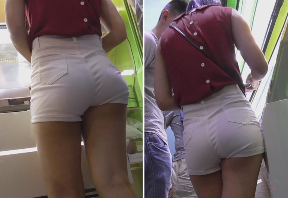 街拍超级美臀高腰白短热裤性感美腿美眉 [871 MB]