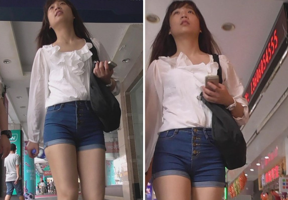 高腰蓝牛美眉圆鼓鼓的前三角镇诱人 [1.15 GB]