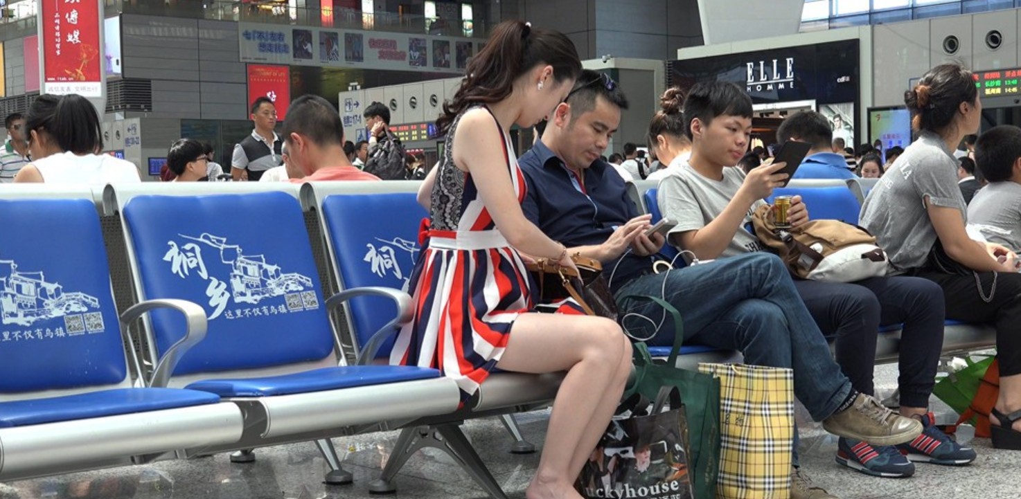 大白腿连衣裙少F [4.03 GB/MP4]